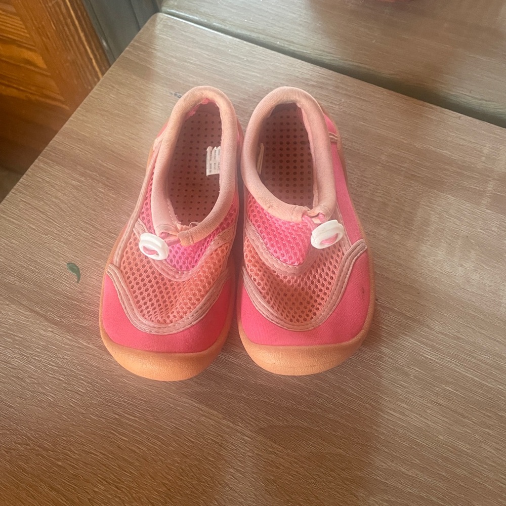 Kids Pink Water Shoes